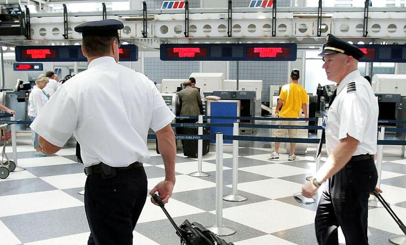 Cardiologist Says 30 Percent of Vaxxinated Pilots Would Fail Health Screenings Due to Vaxxine Injuries