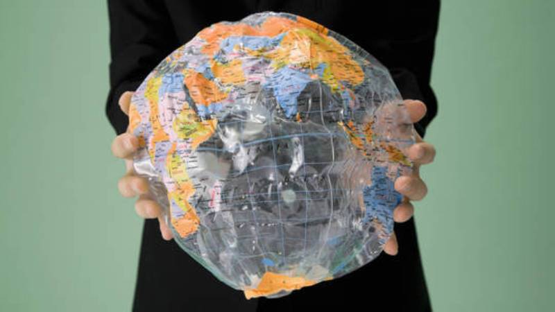 Anti-Russian Sanctions Will Prompt New World Order – Medvedev