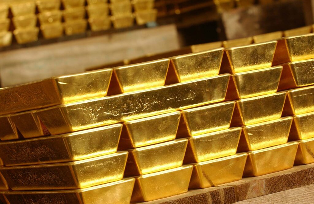 Why are Central Banks Purchasing Record Amounts of Gold?