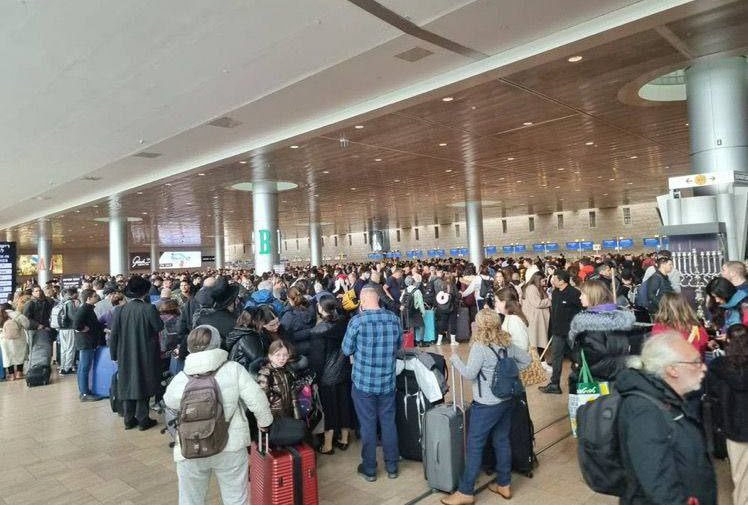 A Large Number of Israeli Citizens are Permanently Leaving the Country