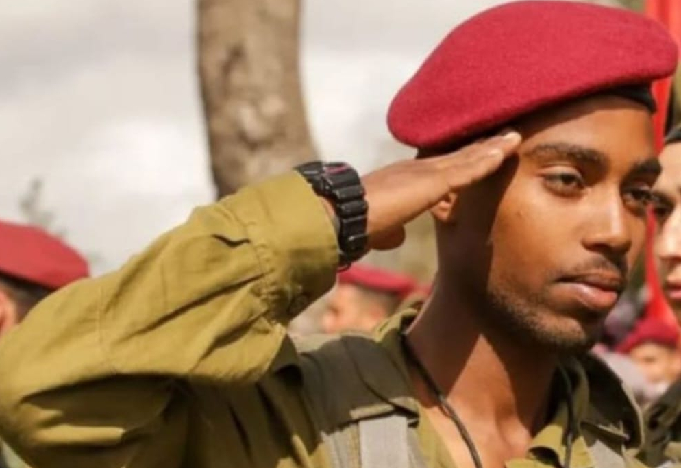 Zionist Soldier Addressing the Students; Come to War or Comfort the Families of Fallen Soldiers!