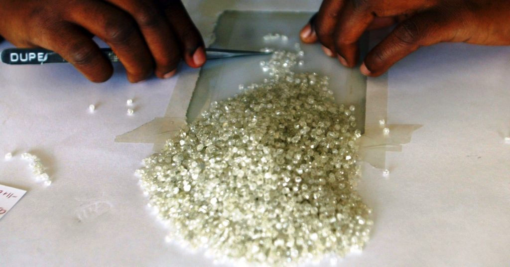 Botswana Flags Synthetic Gem Threat Ahead of $6 bln Diamond Project Launch