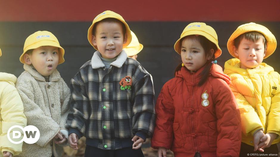 China to Offer $500 Per Child in Move to Boost Birth Rate