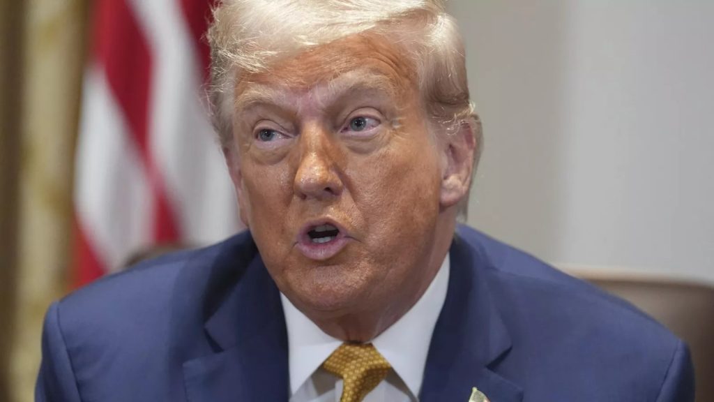 Donald Trump Threatened Putin and Xi he Would Bomb Moscow, Beijing
