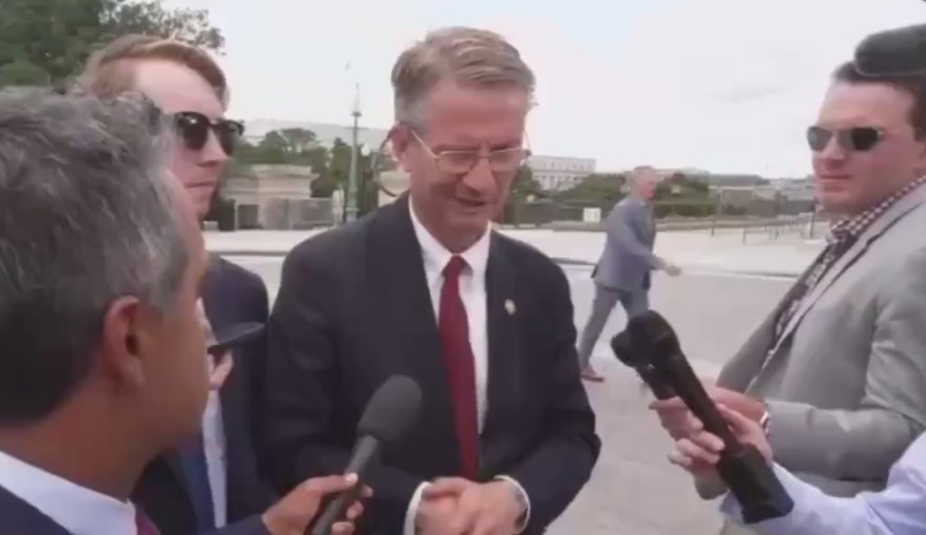 Republican Tim Burchett Calls for Public Hangings of Those Guilty of Crimes in Epstein Files