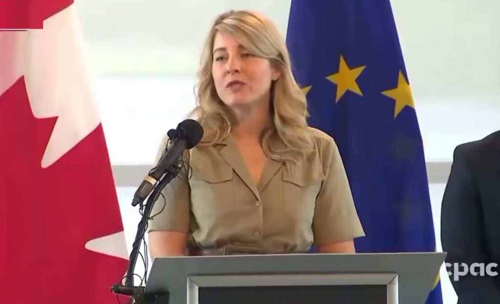 ‘US Becoming WEAKER… We Will Become Stronger’ — Canada’s Industry Minister Joly on Trump’s 35% Tariff Threat