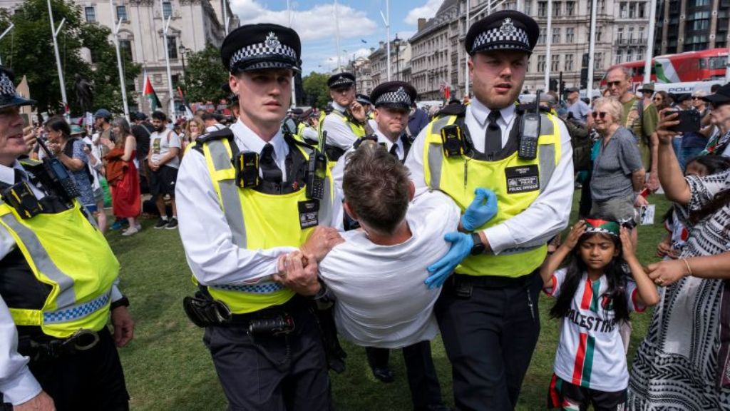 London Police Arrest 466 People for Backing Banned Palestine Action Group