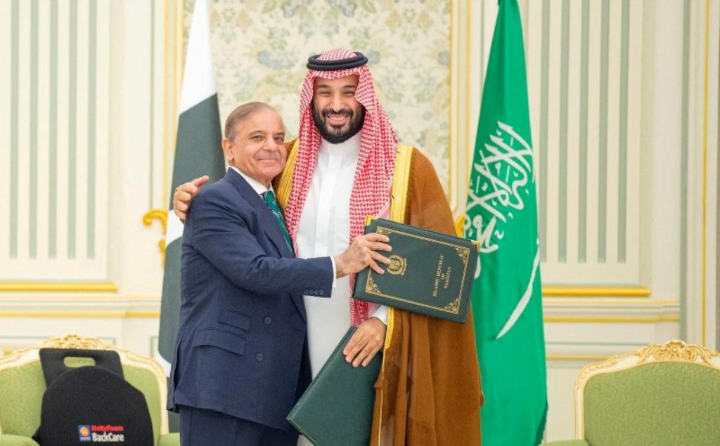 Saudi Arabia, Nuclear-armed Pakistan Sign Mutual Defence Pact