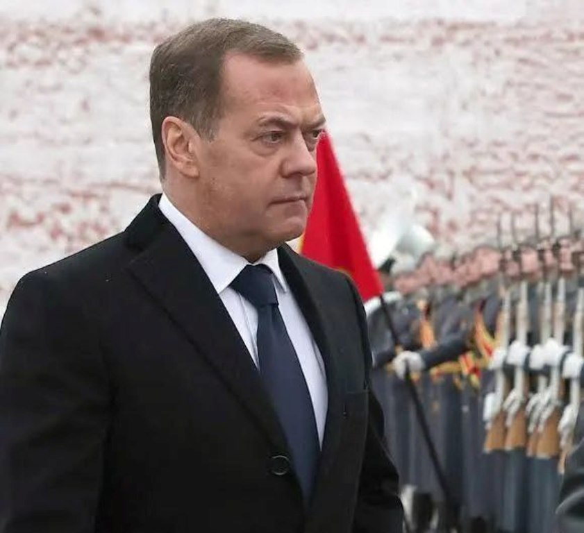 Dmitry Medvedev: “Trump’s Cancellation of the Summit in Budapest. New Sanctions against our Country from the USA. What Else? Will there be New Weapons Besides the Infamous “Tomahawks”?