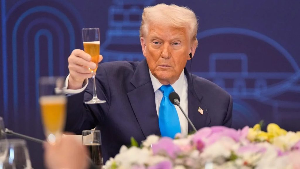 Trump Says South Korea has Agreed to Invest $350 Billion in US for Lower Tariffs