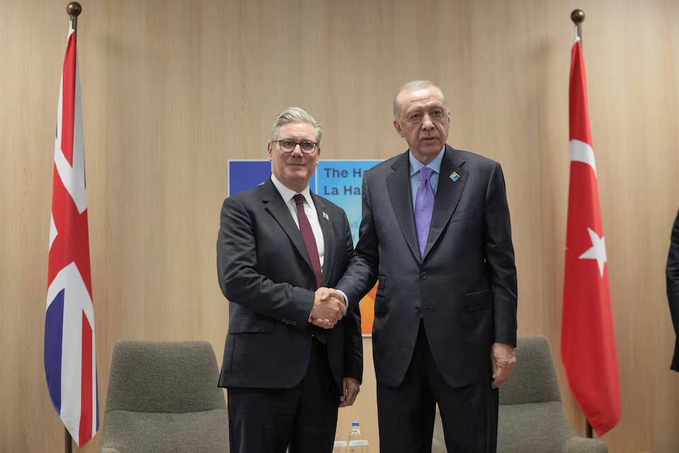 Turkey Signs Deal to Buy 20 Eurofighters from Britain for 8 bln Pounds