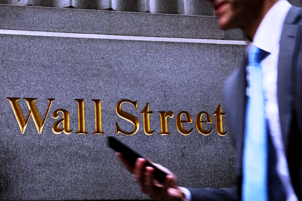 EXPOSED: Turning Point USA’s $36 MILLION STOCK GAMBLE – Donor Cash on Wall Street Casino?