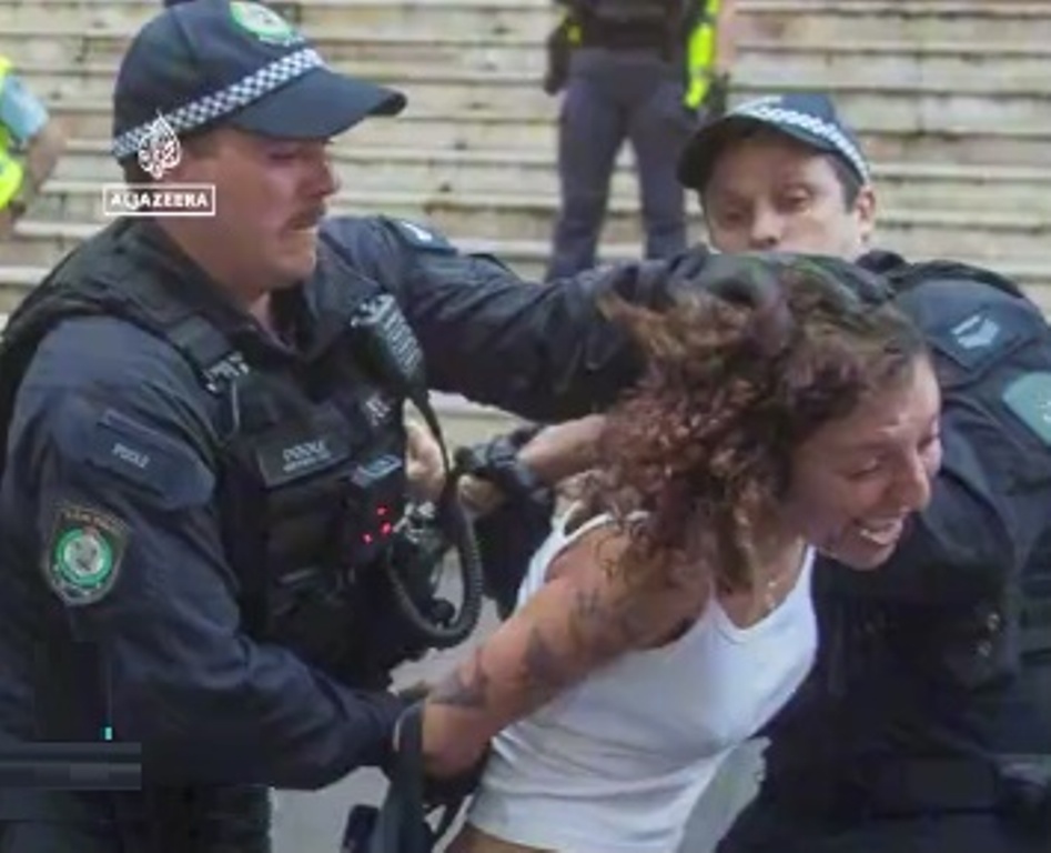 The New South Wales Police Commissioner, Mal Lanyon, says he has Apologised to Muslim Community Leaders “For any Offence that may have been taken” Following an Incident at Monday Night’s Protest in Sydney in which a Group of People Praying were Moved on by Police