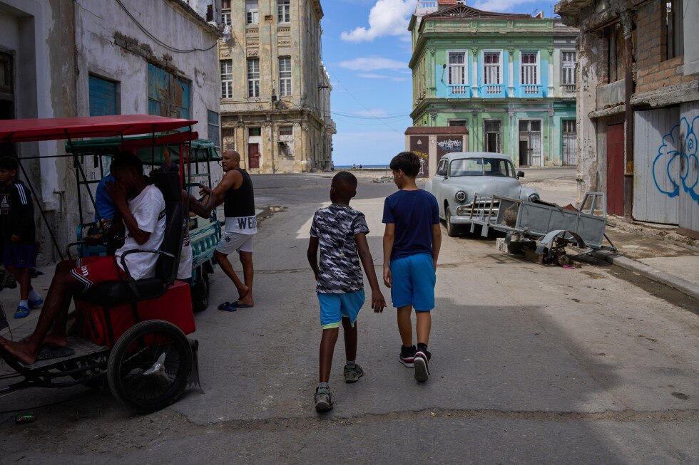 Islandwide Blackout Hits Cuba as it Struggles with Deepening Energy Crisis