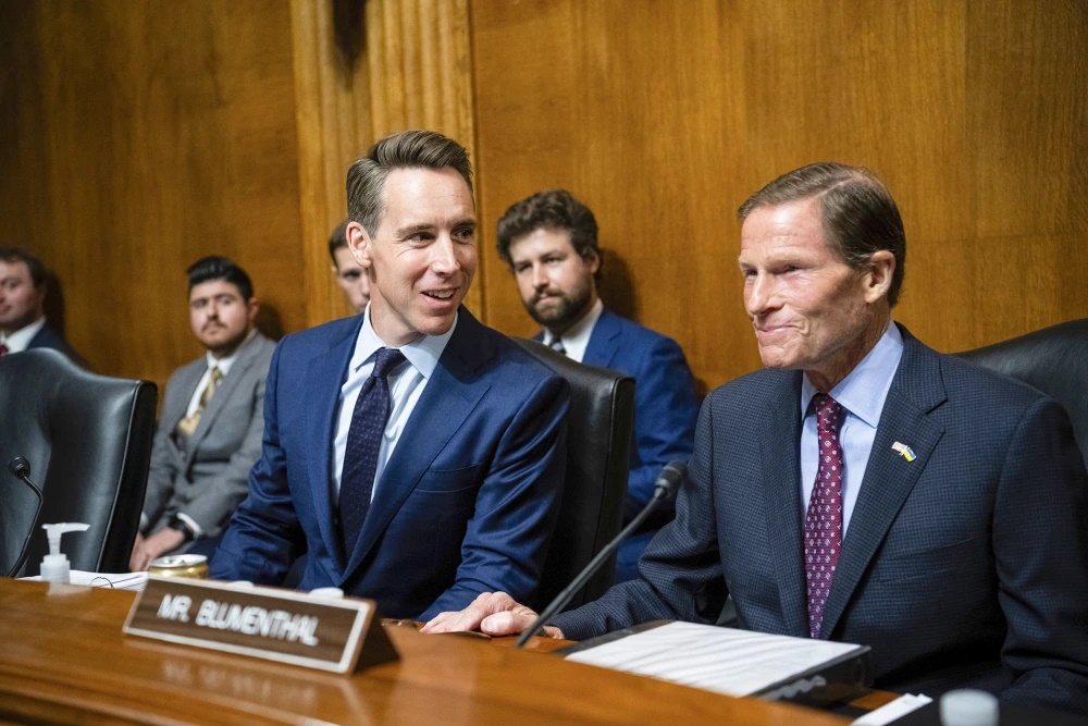 Momentum Builds in Congress to Ban AI Chatbots for Kids