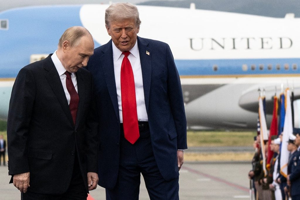 Ukraine-Russia War Latest: ‘Russia’s Amazon’ Hit by Strikes as Trump Aide Says Putin Losing 5,000 Troops a Week
